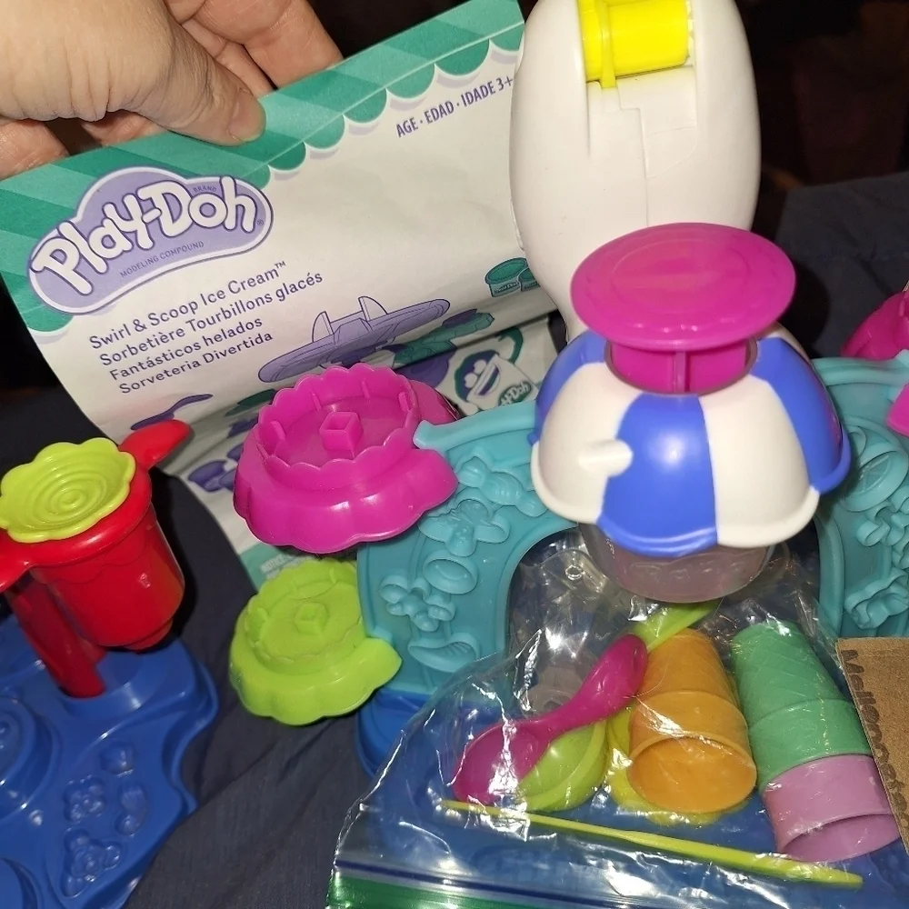 Play-Doh Cookie Cutters Ice Cream Playsets Lot